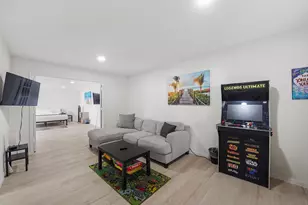 8007 Beluche Dr, Galveston, TX 77551 - Photo 15