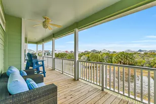 13602 Windlass Cir, Galveston, TX 77554 - Photo 15