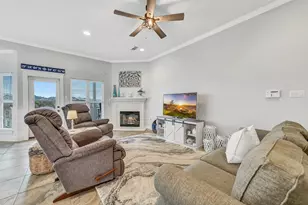 13602 Windlass Cir, Galveston, TX 77554 - Photo 7