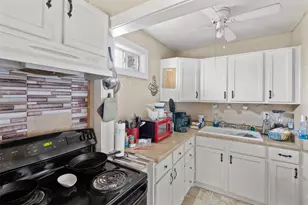 205 Jephson Dr, Alvin, TX 77511 - Photo 31