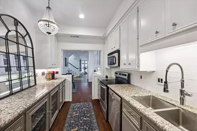 2220 Fulham Court, Houston, TX 77063 - Photo 7
