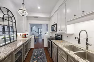 2220 Fulham Ct, Houston, TX 77063 - Photo 7
