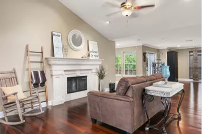1003 S Country Club Drive, La Porte, TX 77571 - Photo 19
