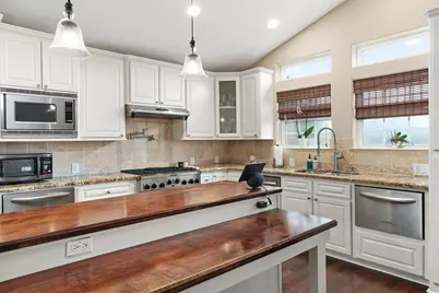 1003 S Country Club Drive, La Porte, TX 77571 - Photo 13