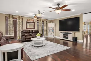 1003 S Country Club Dr, La Porte, TX 77571 - Photo 21