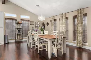 1003 S Country Club Dr, La Porte, TX 77571 - Photo 15