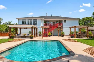 1003 S Country Club Dr, La Porte, TX 77571 - Photo 1