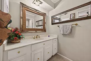 14769 Perthshire Rd, Houston, TX 77079 - Photo 21