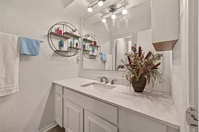 14769 Perthshire Road, Houston, TX 77079 - Photo 25
