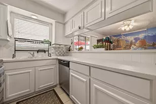 14769 Perthshire Rd, Houston, TX 77079 - Photo 11