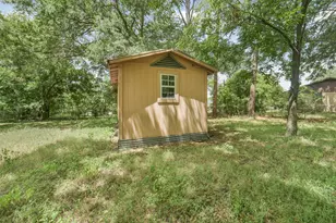 321 Johnson St, Brenham, TX 77833 - Photo 43