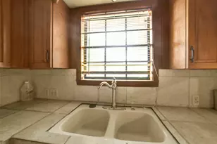 321 Johnson St, Brenham, TX 77833 - Photo 27