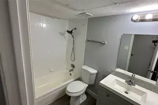 9550 Deering Dr, Houston, TX 77036 - Photo 9