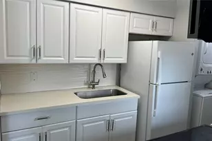 9550 Deering Dr, Houston, TX 77036 - Photo 5