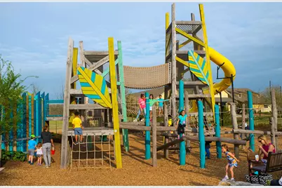 2011 Crown Lake Drive, Missouri City, TX 77459 - Photo 17