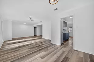 17418 Largs Cir, Spring, TX 77379 - Photo 5