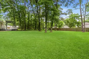 2407 Carriage Ridge Ln, Conroe, TX 77384 - Photo 35