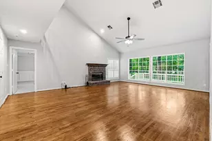 2407 Carriage Ridge Ln, Conroe, TX 77384 - Photo 13