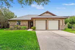 2909 Forest Hills Dr, League City, TX 77573 - Photo 1