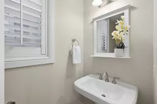 233 W 26th St, Houston, TX 77008 - Photo 19