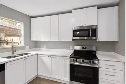 3215 Falling Brook Drive, Kingwood, TX 77345 - Photo 9