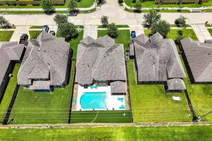 2712 Ahnya Ln, League City, TX 77573 - Photo 31
