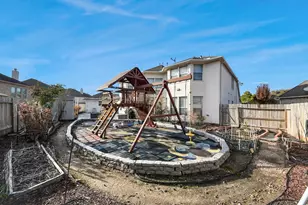 6410 Milam Branch Ln, Rosenberg, TX 77471 - Photo 11