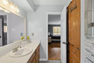 117 E Park Dr, Conroe, TX 77356 - Photo 17