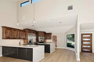 46 N Autumnwood Way, The Woodlands, TX 77380 - Photo 7