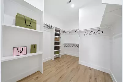 8902 Knoll Leaf Drive, Houston, TX 77080 - Photo 19