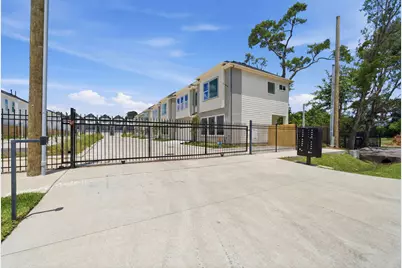 8902 Knoll Leaf Drive, Houston, TX 77080 - Photo 31