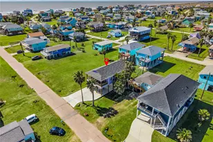 4028 Surf Dr, Galveston, TX 77554 - Photo 5