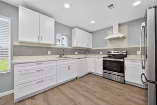 10106 Shadow Pine Dr, Houston, TX 77070 - Photo 9