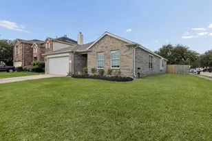 4543 Noble Ct, Baytown, TX 77521 - Photo 3