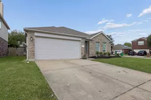 4543 Noble Ct, Baytown, TX 77521 - Photo 1