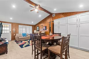 1417 8th St, Dickinson, TX 77539 - Photo 9