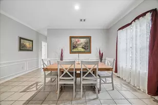 3914 Hill Springs Dr, Houston, TX 77345 - Photo 9