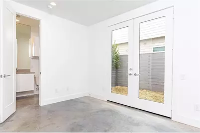 5868 E Post Oak Lane, Houston, TX 77055 - Photo 5