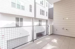 5868 E Post Oak Ln, Houston, TX 77055 - Photo 29