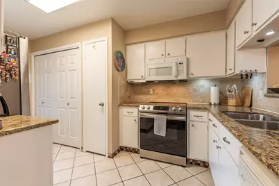 18800 Egret Bay Boulevard #1405, Webster, TX 77058 - Photo 15