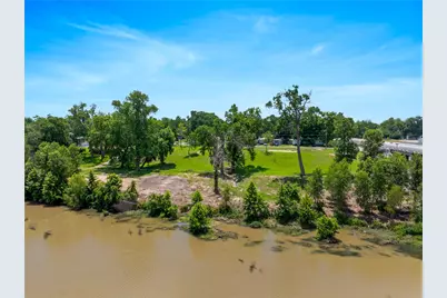 950 Robson, Columbus, TX 78934 - Photo 11
