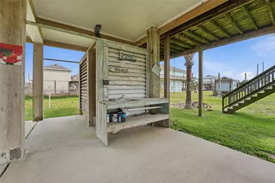 1972 Avenue D, Crystal Beach, TX 77650 - Photo 5