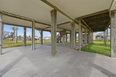 1972 Avenue D, Crystal Beach, TX 77650 - Photo 3