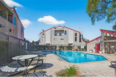 10855 Meadowglen Lane #722, Houston, TX 77042 - Photo 7