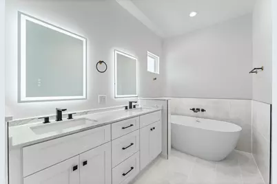 4752 Martin Hill Street, Houston, TX 77018 - Photo 17