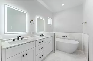 4752 Martin Hill St, Houston, TX 77018 - Photo 17