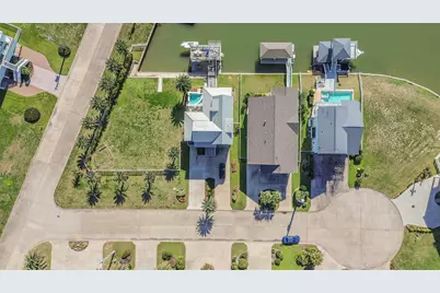 4118 Sand Hill Court, Galveston, TX 77554 - Photo 39