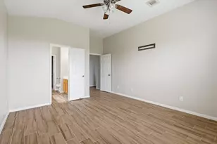 10707 Mockernut St, Baytown, TX 77523 - Photo 13