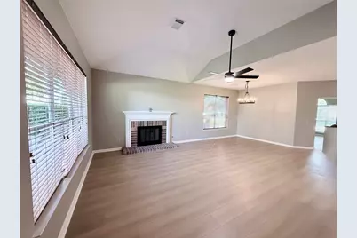 2915 Veva Drive, Pearland, TX 77584 - Photo 9