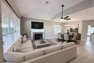 2915 Veva Dr, Pearland, TX 77584 - Photo 11